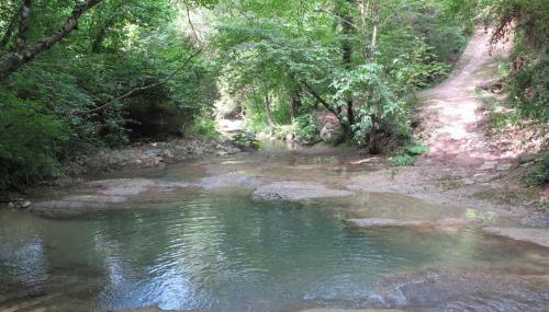 restored water mill with rockpools and waterfall - Foto 4