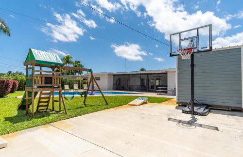 Hollywood Paradise Luxury 4BR 3BA Home and Outdoor Fun with Heated Pool - Foto 27