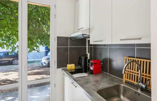 LX135 Studio proche centre-ville & parking gratuit - Photo 6