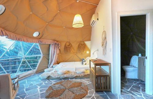 AAA View Private Terrace Outdoor Heated Hot Tub Family Fun - Photo 14