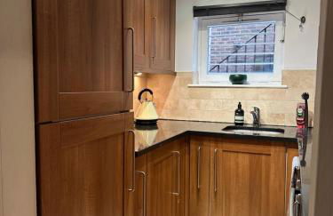 W9 Gem Stylish 2 Bed Flat - Photo 17