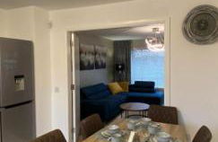 Entire Spacious 3-Bed Family Home, City Centre, Free Parking, Garden - Foto 27