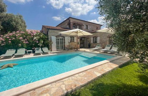 Villa Novel - Foto 2