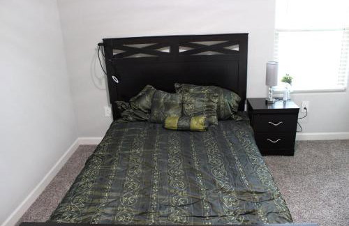 Modern Desert Retreat w AC & Mountain Views - Foto 17