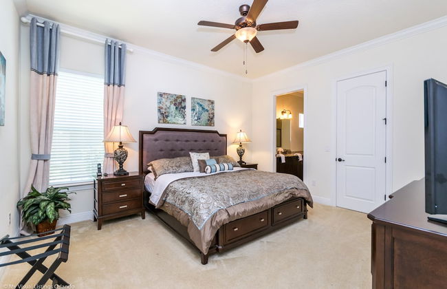 Elegant 5 BD, 5 BH Villa - Foto 33