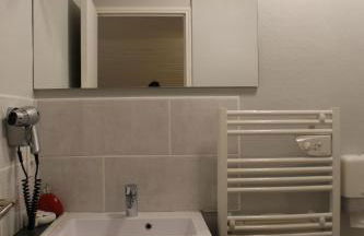 Oyonnax Bellignat Appart Hotel - Foto 9