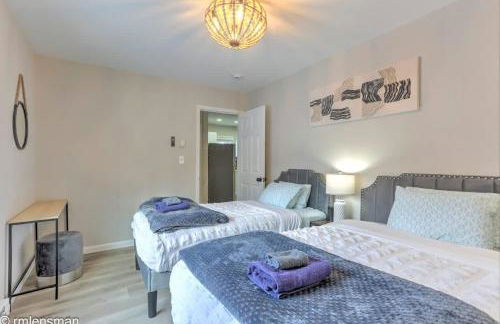 The Hut House 3BR 3BA Game Room Massage Chair - Foto 63