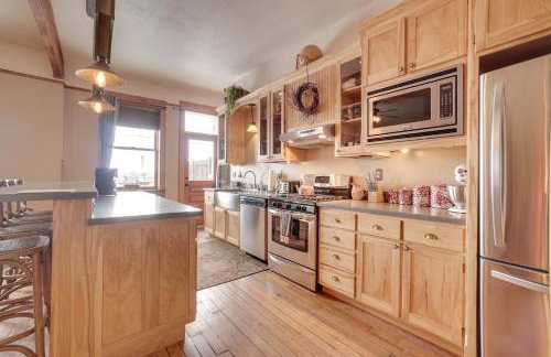 Vintage Downtown Laramie Apartment with Deck! - Foto 6