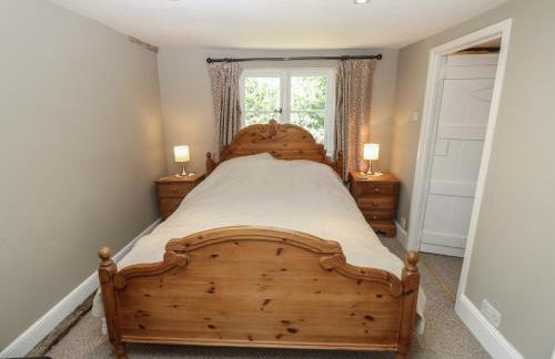 Guildford Farmhouse - Photo 36