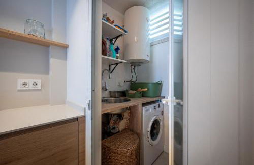 AT148 Frente la playa, jardín privado, vistas mar - Foto 14