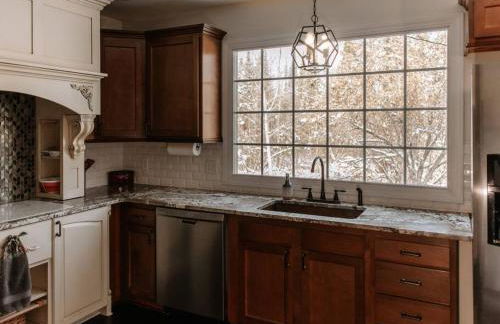 The Hermantown Hangout - Foto 23