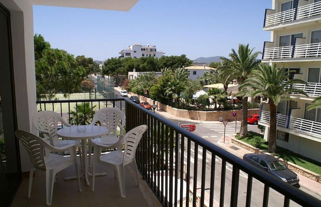 Bella Maria Apartments & Pool Club - Photo 9