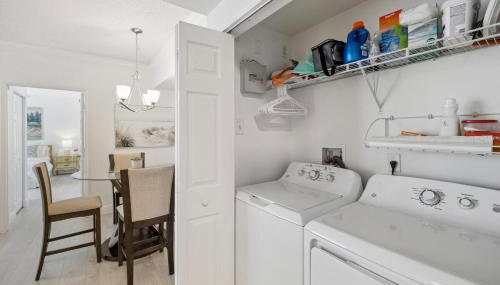 Downtown WPB Condo at the Square - Foto 5