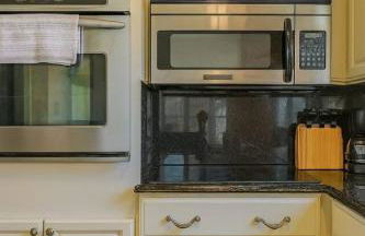 Spacious 4BR with Pool Near DC and Old Town Alexandria - Rutland - Foto 11