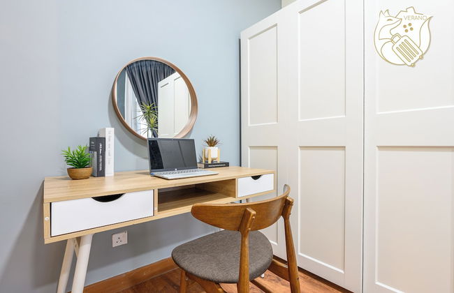 2BR 6PAX Jacuzzi View at Arte MontKiara - Foto 2