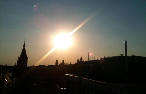 Penthouse-Wohnung - Balkon - Dachterrasse - Zentrum - Foto 6