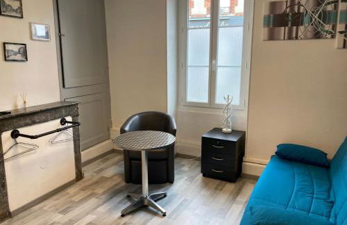 Meublé F2 au RDC - Photo 1