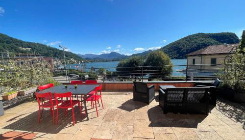 Reflections At The Lake - Foto 2