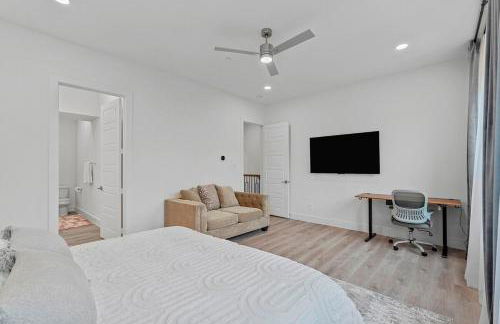 Pet-Friendly 2BR l Private Baths l Stylish Stay - Foto 18