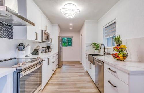 Friendly Fox Luxury Pool & Spa - Near DT & Beach home - Foto 21