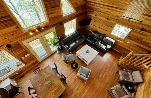 14 Guest 7 Bed 4 BR Lakefront Cabin w Hot Tub - Foto 11