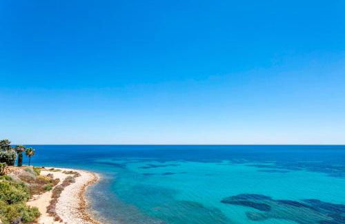 Villa Irene, Large First Line Villa wíth amazing sea- and coast views and large private swimming pool! - Photo 8