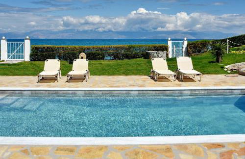 Antorina Beachfront Villas with Private Pools - Foto 2