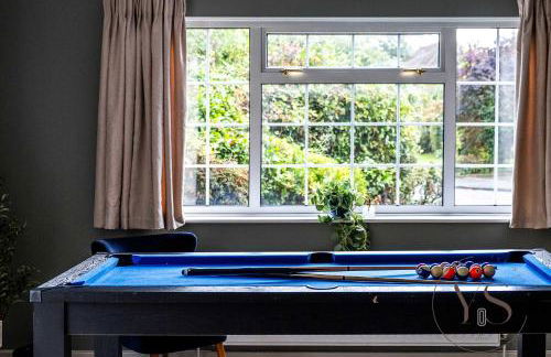 Spacious 6BR Villa in 32 Le More Birmingham with 7 Beds and Free Onsite Parking - Foto 70