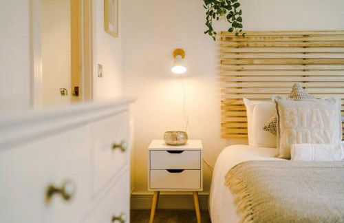 Luxurious Cosy 4BR Home Cheshire - Photo 7