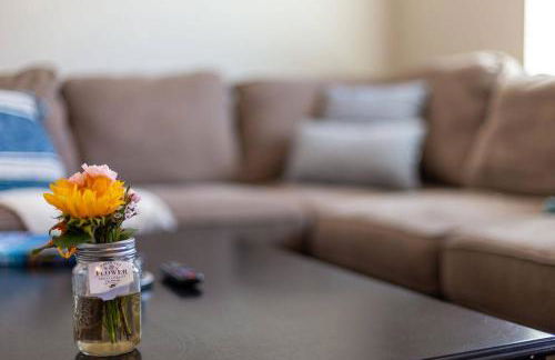 Quiet and Comfy Oasis - Firepit and Yard in Denver - Foto 21