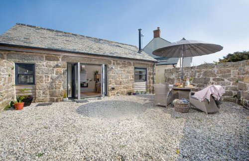 The Rest House - Photo 18