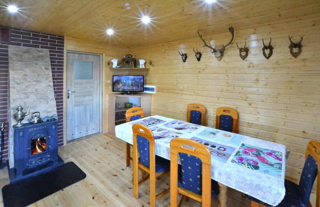 Cottage by Lake Ostrowieckie With Private Beach - Photo 8