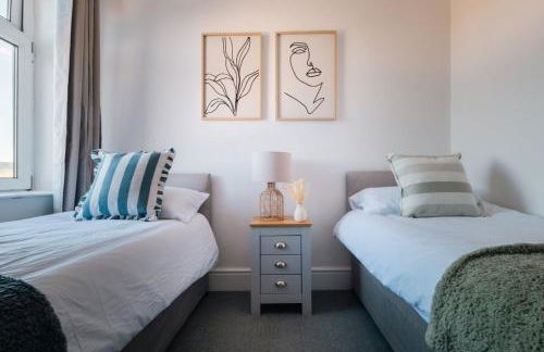 Stunning 6Bed Cottage in the Hills- Free Parking - Foto 8