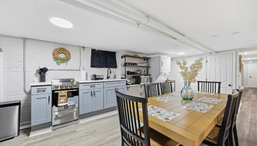 Airport Haven - Cozy 2BR Apt 5 Min Away - Foto 2