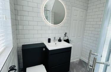 Serenity By The Sea, Stylish Two Bedroom Apartment Near The Beach, South Shields - Foto 28