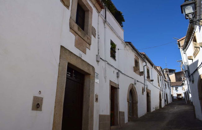 Visita guiada por Valencia de Alcántara - Foto 1