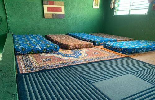 Casa para até 10 pessoas com 2 banheiros, 1 quente - Foto 17