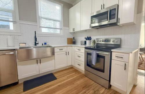 Spacious Home Downtown - Children's Hospital, Pets - Foto 14