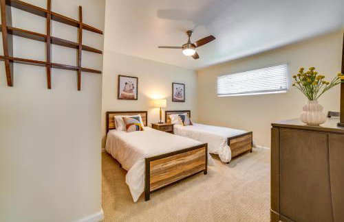 Relax Fireside! Tahoe Area Home 28 Mi to Slopes - Foto 19