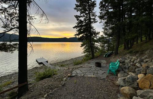 Built 2016 Pristine Lake House for Boating, Remote Work, Hiking and Relaxing - Foto 37