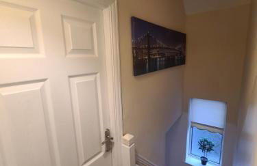 Grand House Near Etihad Coop Live - Foto 4