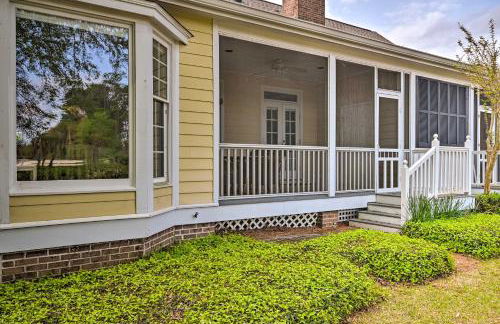 Cottage with Deck and Pool Access about 6 Mi to Beach - Foto 24