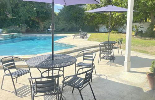 Beautiful 4BD and 3BA Pool Jacuzzi Vacation Home - Foto 4