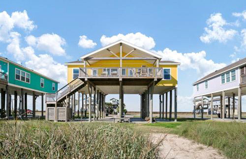 Splash Spacious 3BD 3bath Beachfront! Steps to Beach! - Photo 3