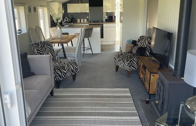 Private Chalet in New Quay With Stunning Views - Photo 22