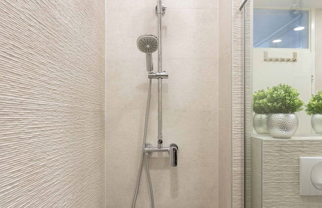 Modern Apartment near Faculty of El. Engineering - Foto 12