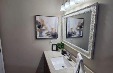 Cozy Charming Cottage-Style Home - Foto 31