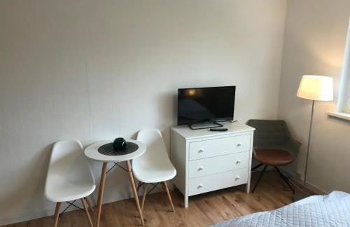 An der Uniklinik, Apartment mit eigener Küche und renoviertem Badezimmer, Zentrale Lage - Photo 17