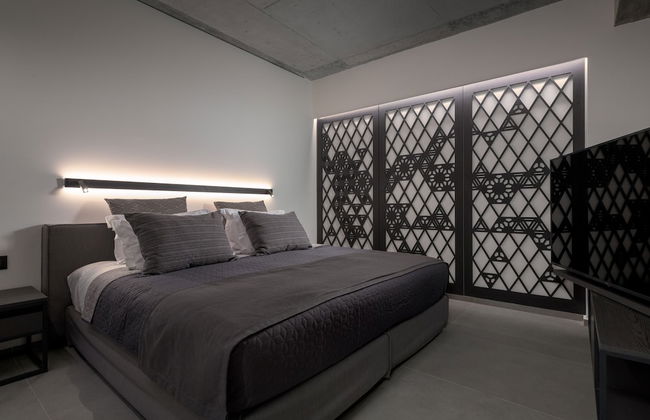 Essence Suites - Photo 18