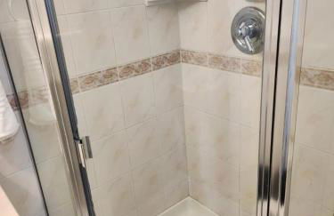 Affordable Private Rooms with Shared Bath Kitchen near SFO (SA) - Foto 52